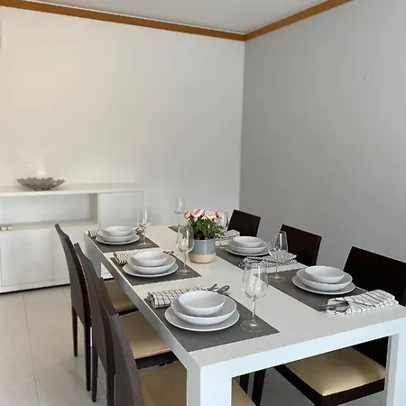 Apartment Apartamento Rua Do Sol By Localhosting