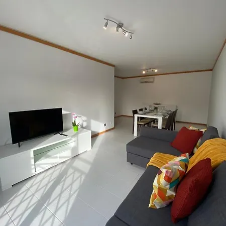 Apartment Apartamento Rua Do Sol By Localhosting